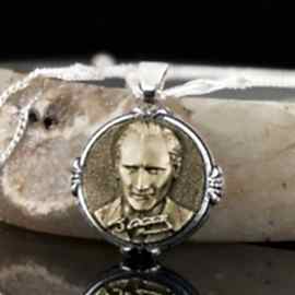 925 Ayar Gümüş Atatürk Silüeti Kolye