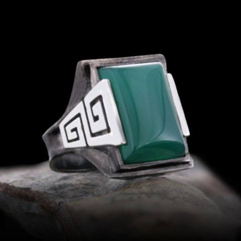 Dikdörtgen Kesim Yeşil Akik Taşlı Gümüş Yüzük