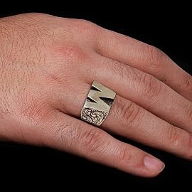 925 Ayar Gümüş Motifli W Harfli Yüzük