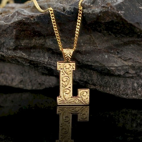 Harfli Kişiye Özel Tasarlanan Gümüş Kadın Kolye