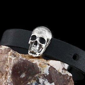 Kuru Kafa Figürlü Erkek Deri Bileklik