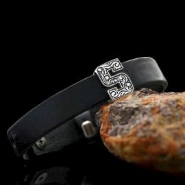 Motifli S Harfi Deri Bileklik