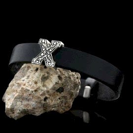 Motifli X Harfi Deri Bileklik