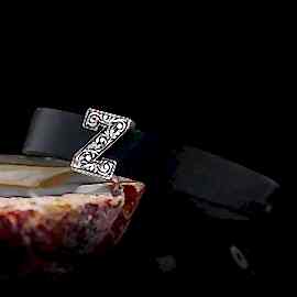 Motifli Z Harfi Deri Bileklik