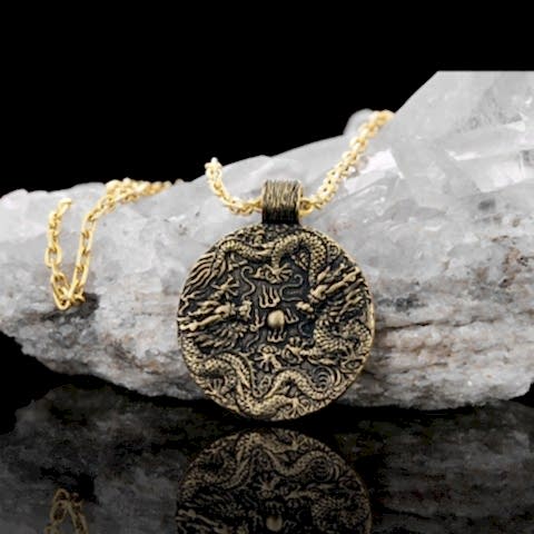 Özel Tasarım Yuvarlak Ejderha Kolye
